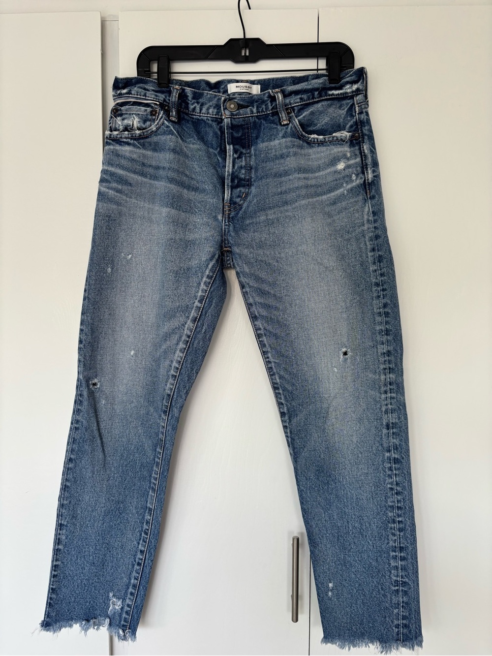 Moussy Distressed Straight-Leg Jeans in Medium Blue